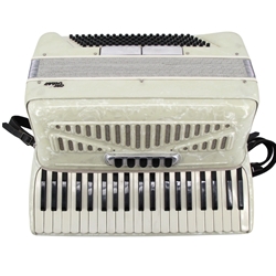 Used Video 120-bass Intermediate Accordion